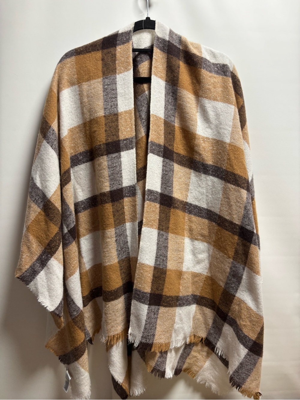Cozy Plaid Furniture Cover in Cream, Tan, and Brown